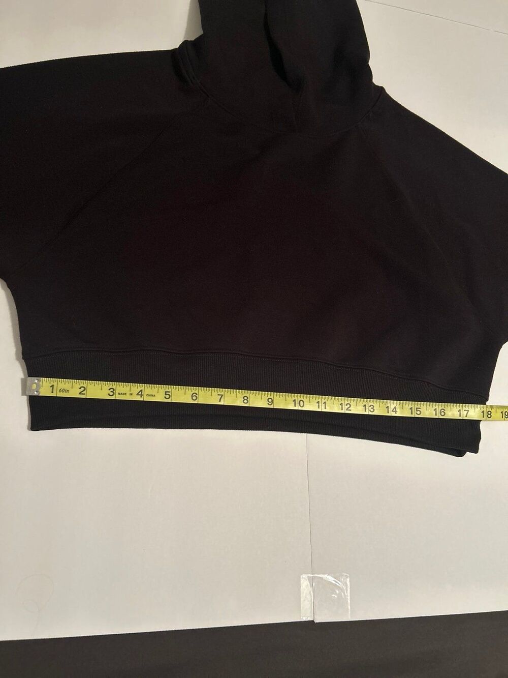 Sugar & Jade Women’s Black Cropped Pullover Hoodie – Size XL (14/16) - Picture 4 of 5